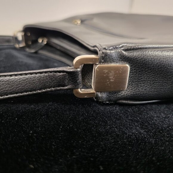LIZ CLAIBORNE Black Leather Shoulder Bag - Picture 7 of 15